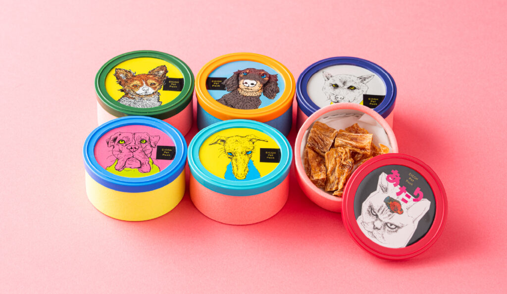 カラフルなキャップとタント紙の本体を組み合わせたおさんぽ缶